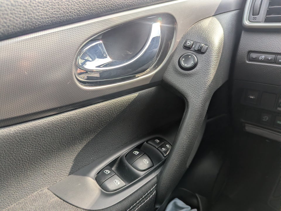 Nissan Qashqai 1,2 Dig-T 115 N-Connecta X-tr. 5d