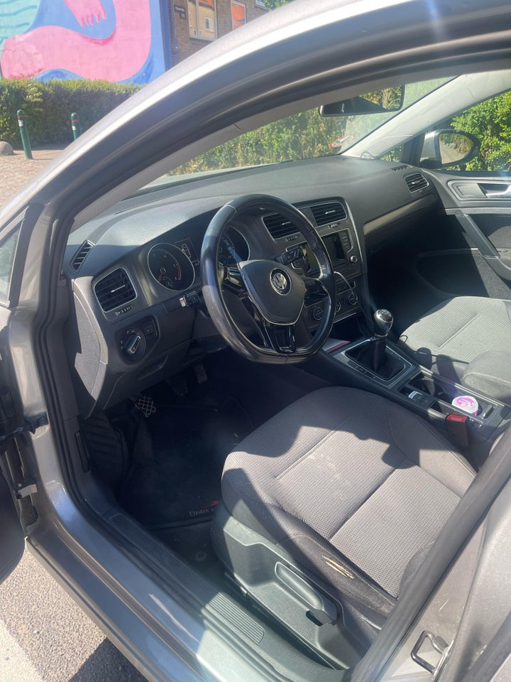 VW Golf VII 1,6 TDi 105 Comfortline BMT 5d