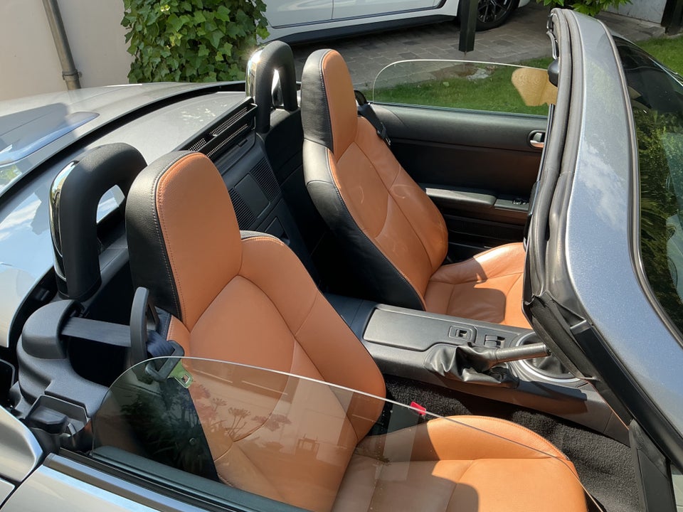 Mazda MX-5 1,8 Roadster 2d