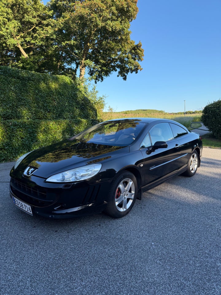 Peugeot 407 2,2 Coupé 2d
