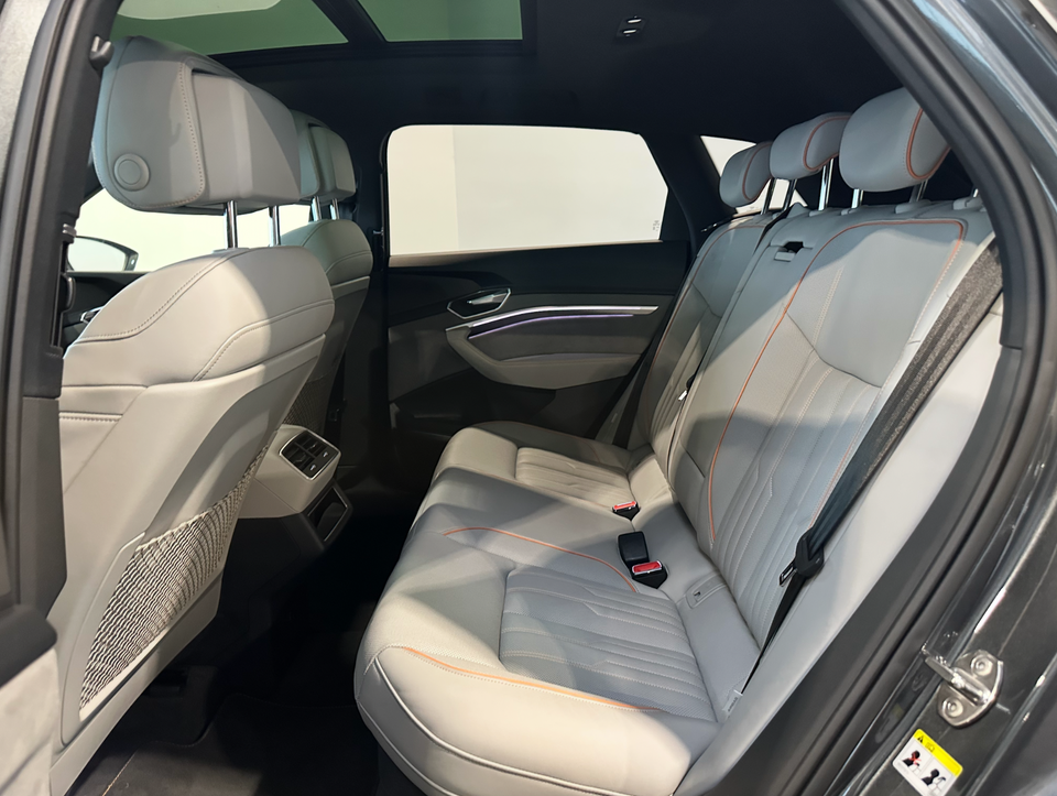 Audi e-tron 55 S-line quattro 5d