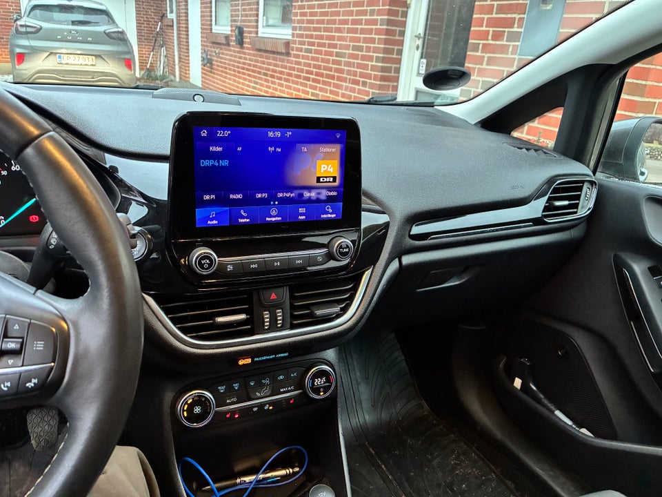 Ford Fiesta 1,0 EcoBoost Titanium X 5d