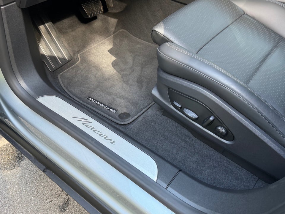 Porsche Macan 5d