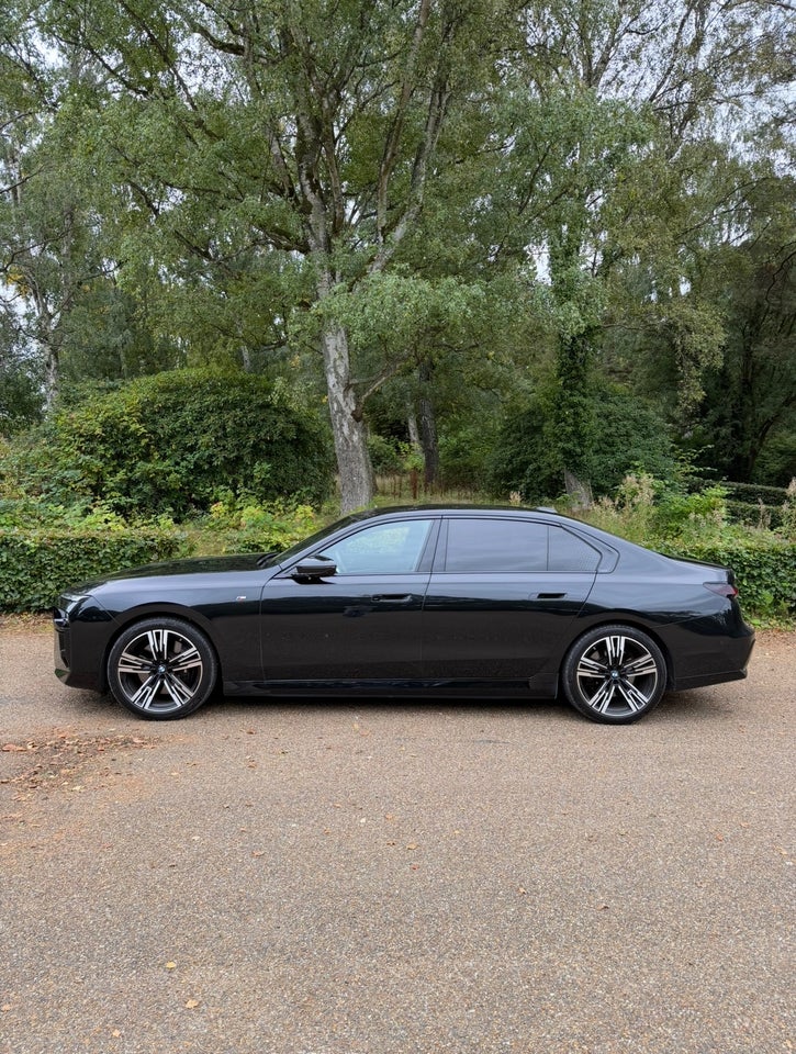 BMW i7 xDrive60 M-Sport 4d