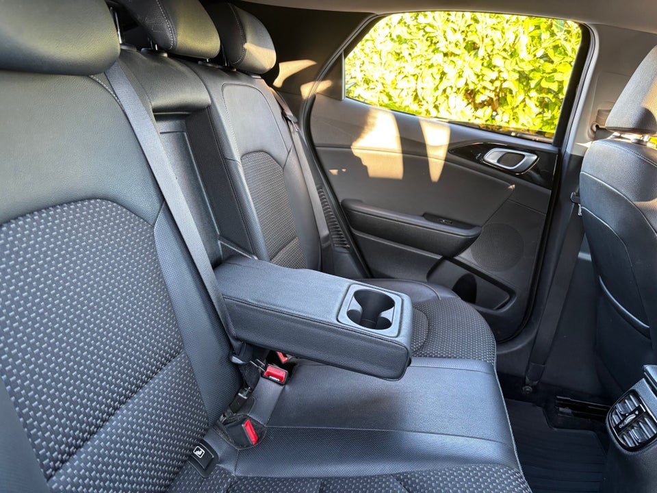 Kia XCeed 1,6 PHEV Prestige DCT 5d