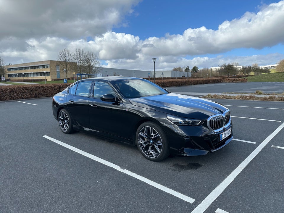 BMW i5 eDrive40 M-Sport 4d