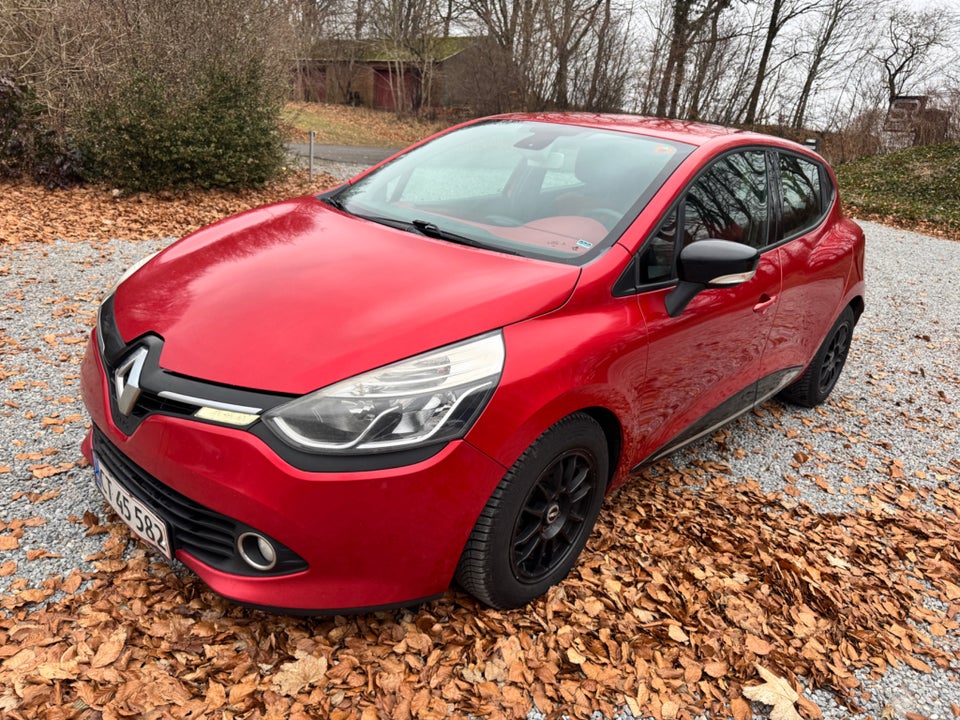 Renault Clio IV 1,5 dCi 90 Expression 5d