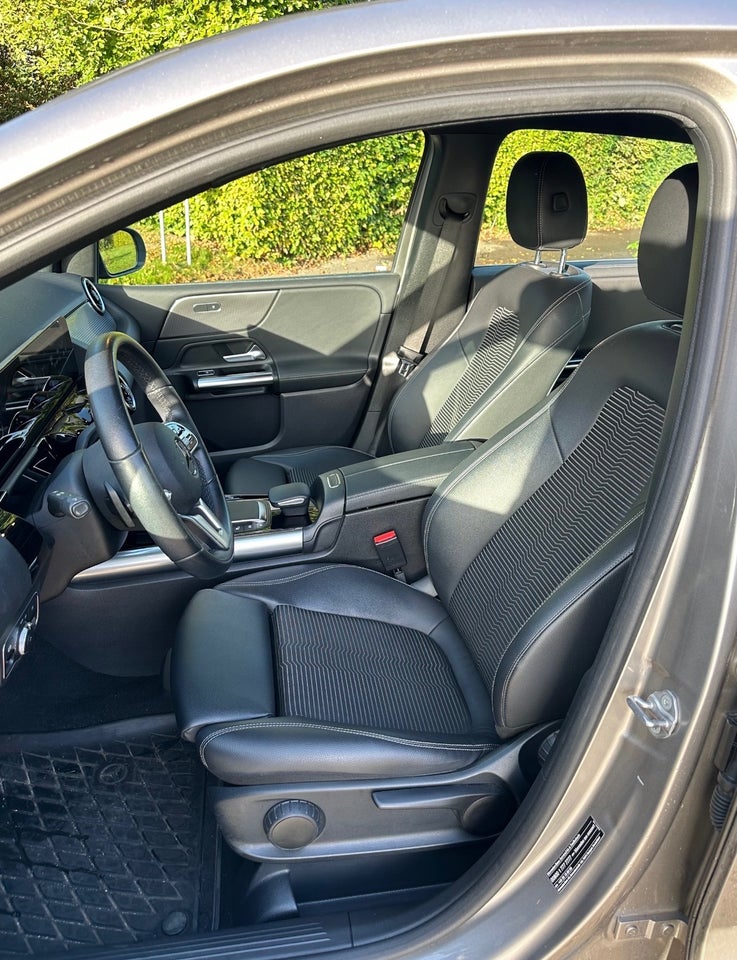 Mercedes B200 1,3 Progressive aut. 5d