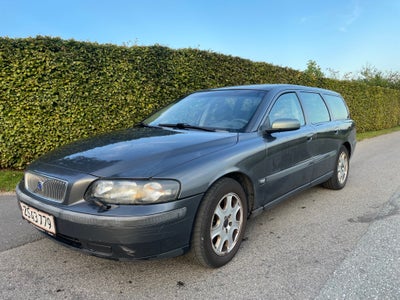 Volvo V70 2,4 140 Momentum 5d