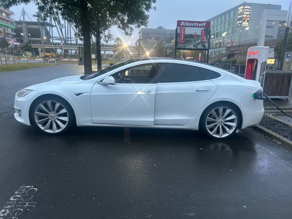 Tesla Model S 75D 5d