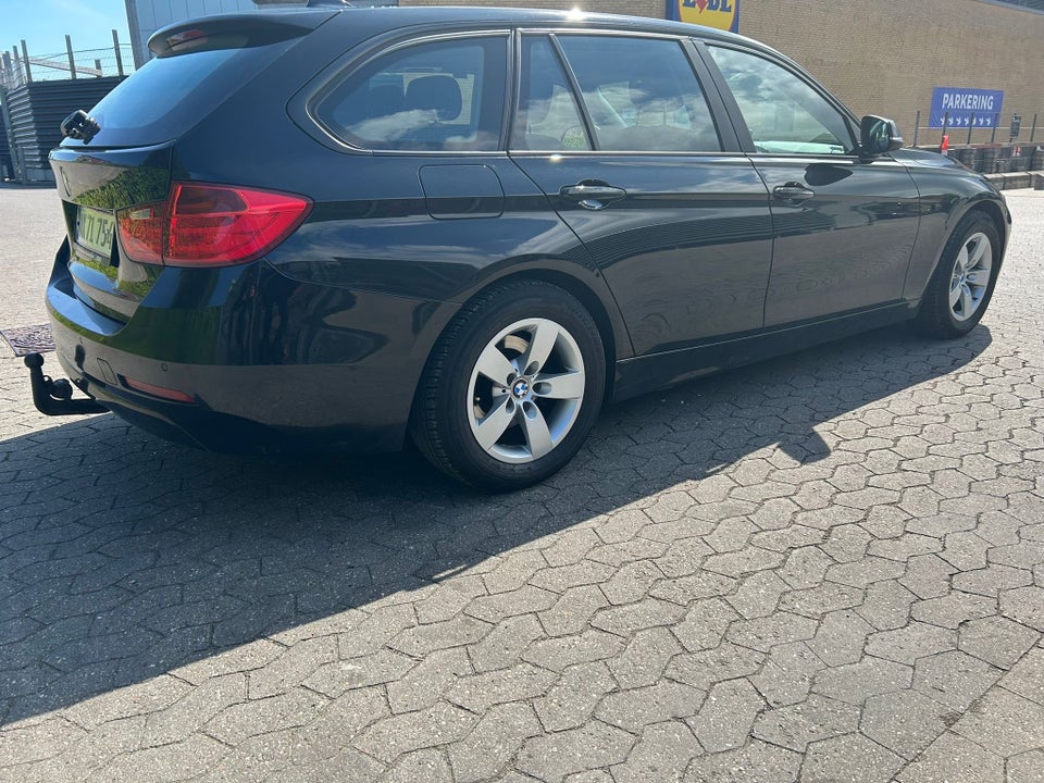 BMW 318d 2,0 Touring 5d