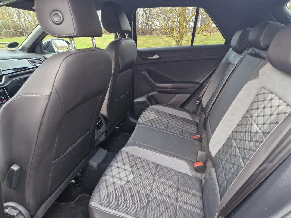 VW T-Roc 1,5 TSi 150 R-line DSG 5d