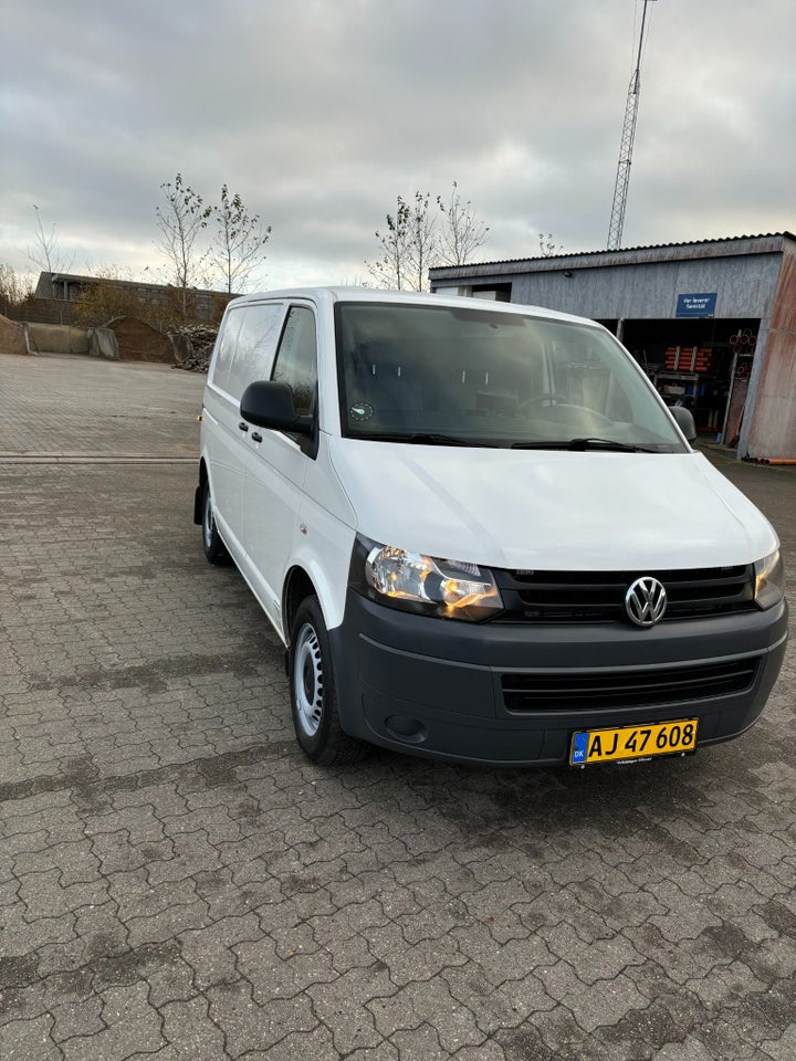 VW Transporter 2,0 TDi 140 Kassevogn DSG kort