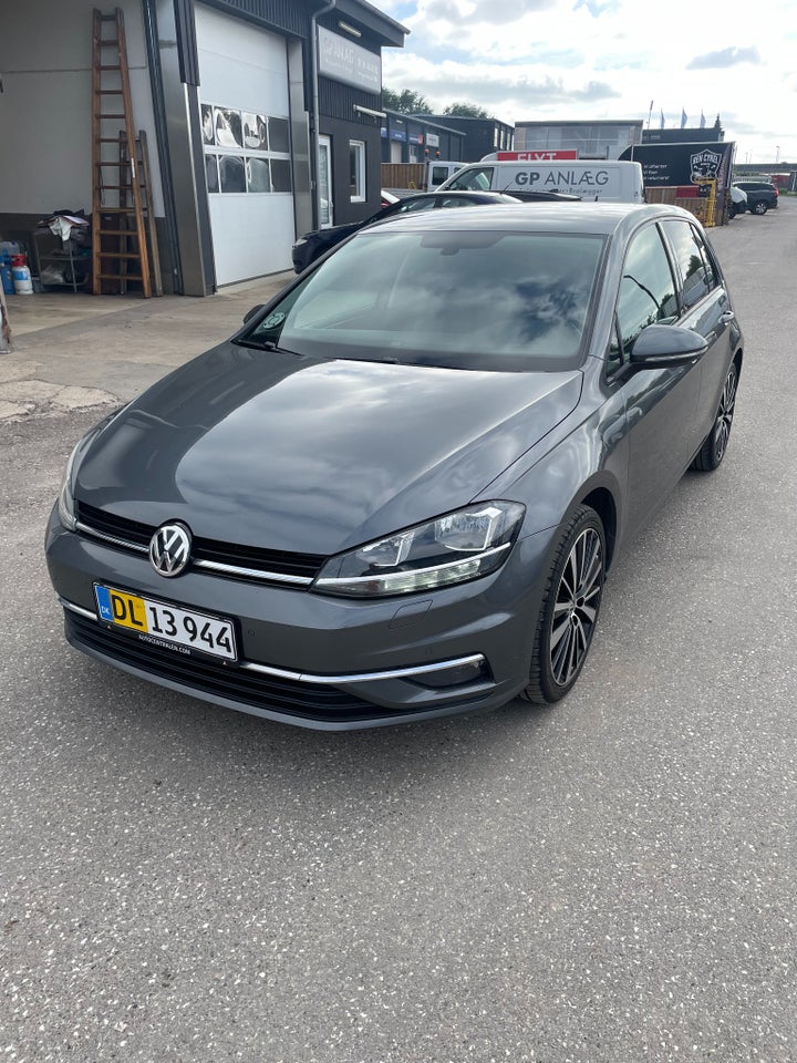 VW Golf VII 1,6 TDi 115 Comfortline DSG Van 5d