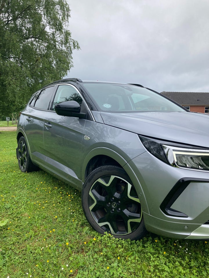 Opel Grandland 1,6 Hybrid Ultimate aut. 5d