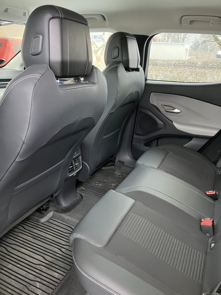 Ford Explorer 77 Premium Extended Range 5d