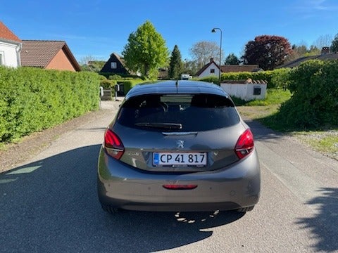 Peugeot 208 1,5 BlueHDi 100 Infinity Sky 5d