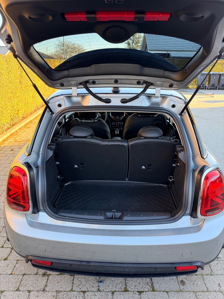 MINI Cooper SE Maximise 3d