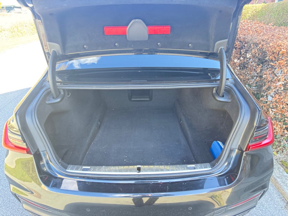 BMW 750i 4,4 xDrive aut. 4d