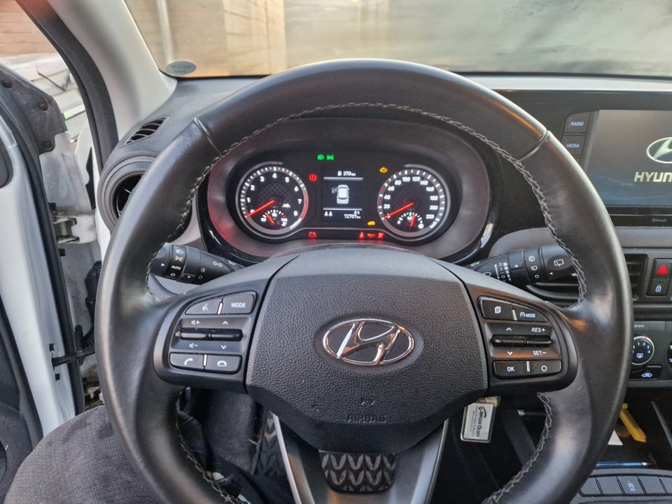 Hyundai i10 1,0 MPi Essential 5d