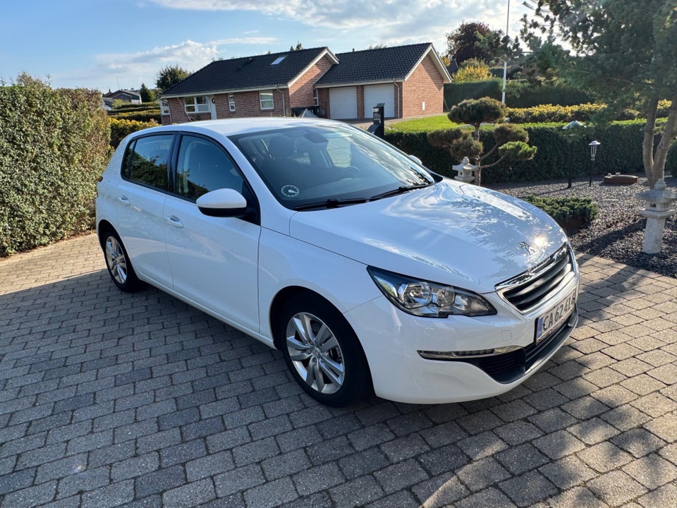 Peugeot 308 1,6 BlueHDi 120 Active 5d