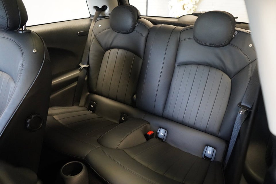 MINI Cooper SE Yours Trim 3d