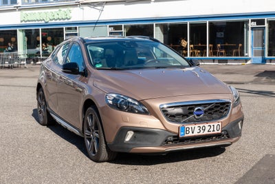 Volvo V40 CC 2,5 T5 254 Momentum aut. AWD 5d