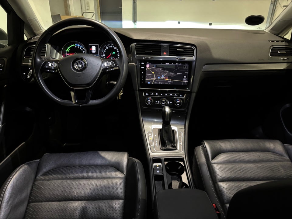 VW e-Golf VII Highline 5d