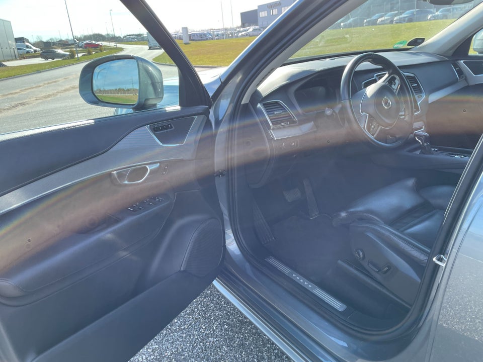 Volvo XC90 2,0 D5 235 Inscription aut. AWD 7prs 5d