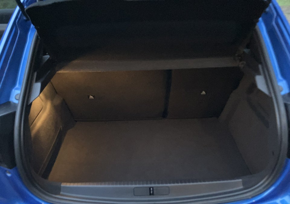 Peugeot 208 1,5 BlueHDi 100 Allure Sky 5d