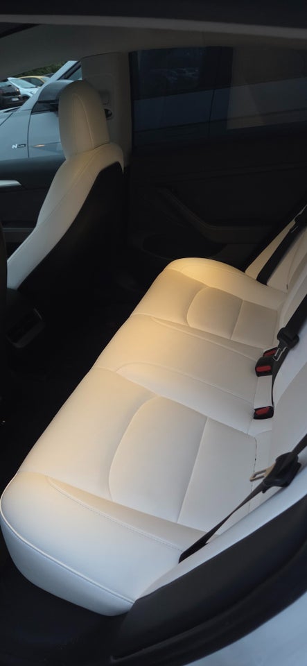 Tesla Model 3 Performance AWD 4d