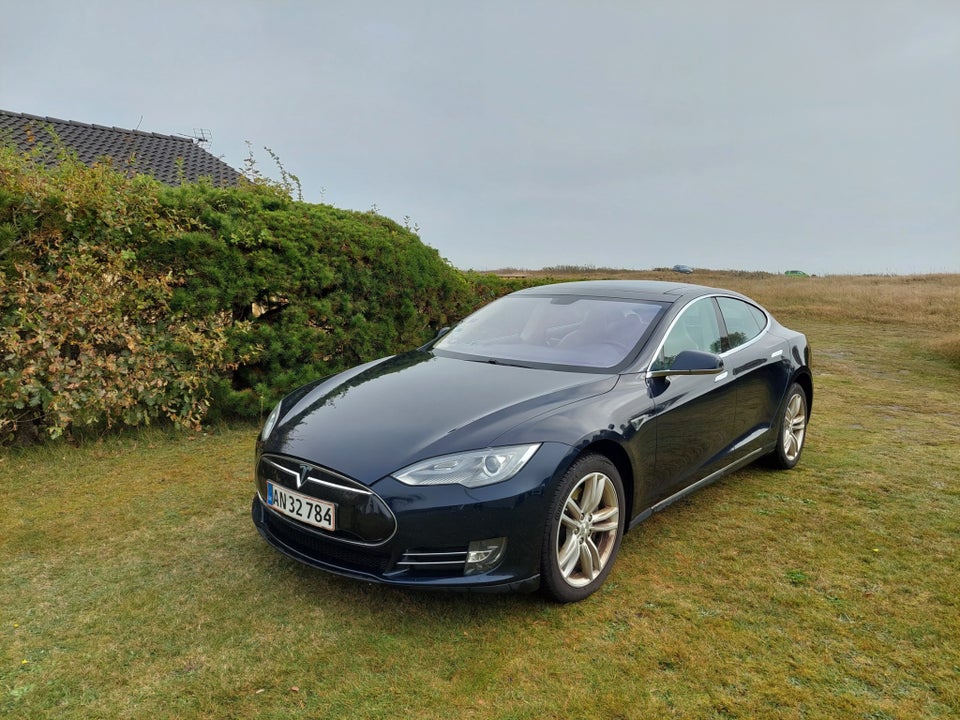 Tesla Model S 85 5d