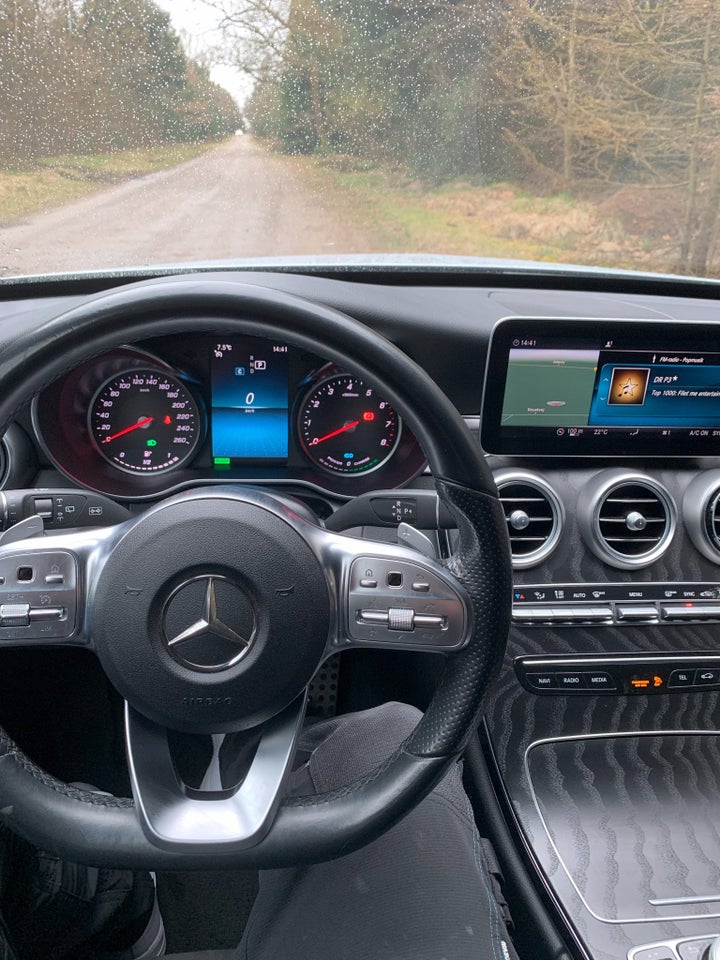 Mercedes C200 2,0 AMG Line stc. aut. 5d