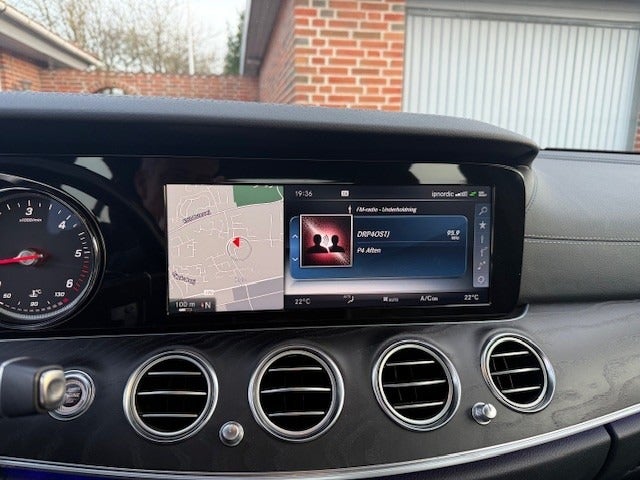 Mercedes E220 d 2,0 AMG Line aut. 4d