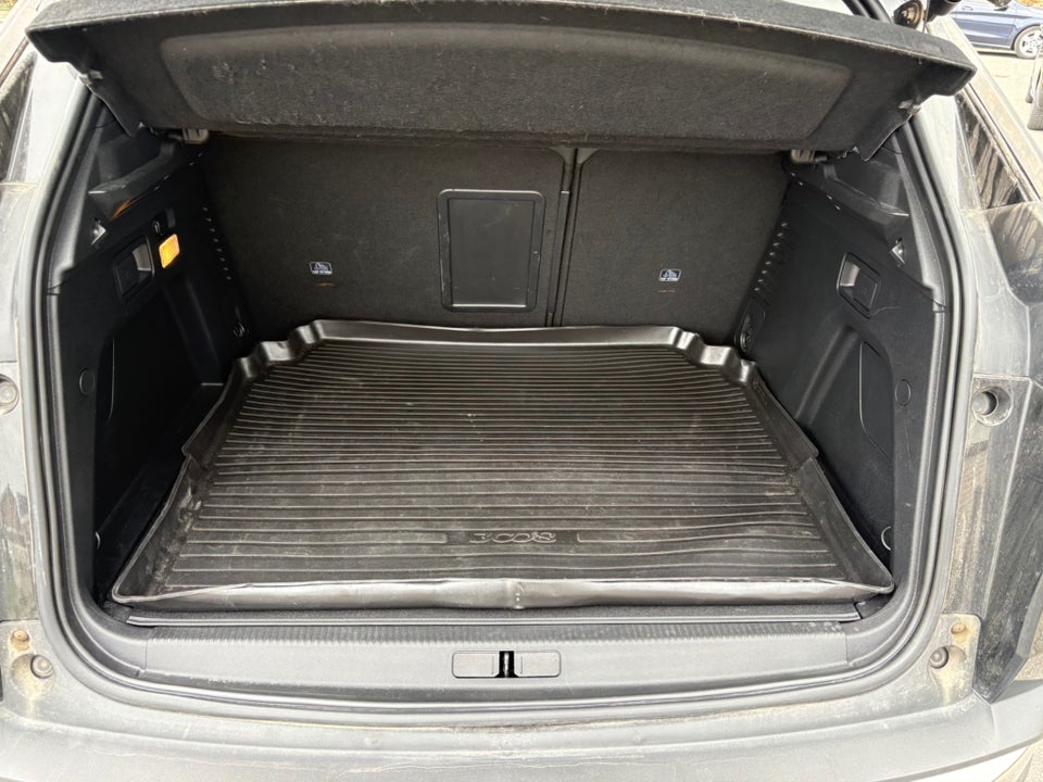 Peugeot 3008 1,6 Hybrid Allure Pack Limited EAT8 5d