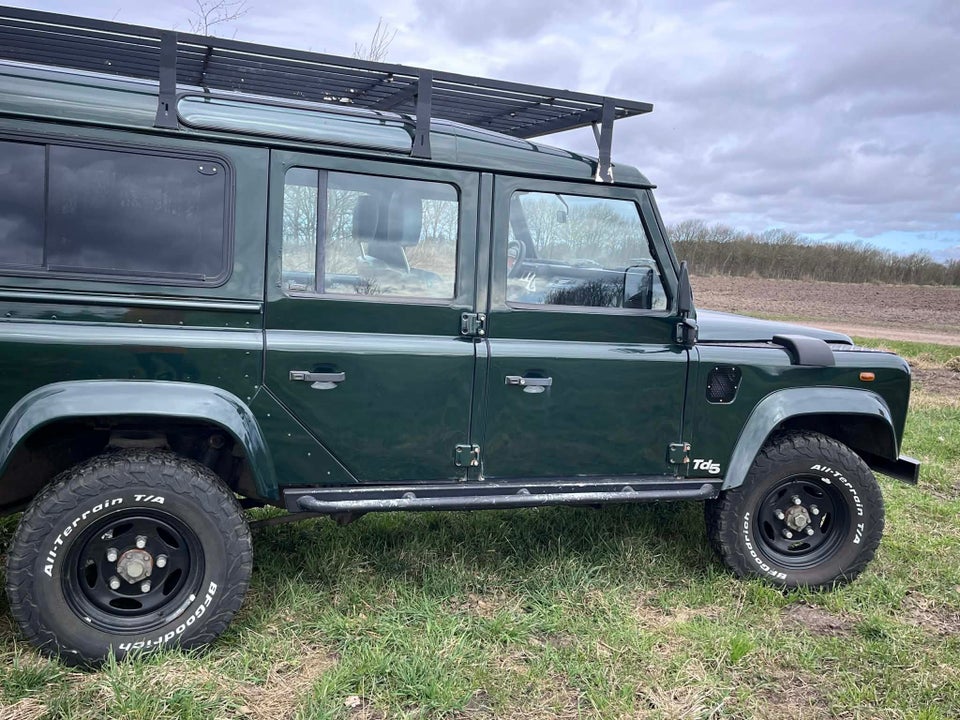 Land Rover Defender 110 2,5 TD5 10prs 5d