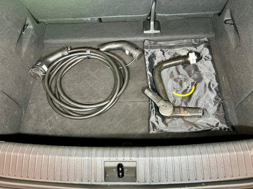 Renault Megane E-Tech 60 Iconic 5d