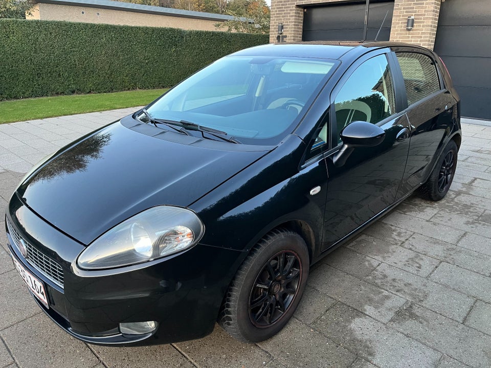 Fiat Grande Punto 1,4 Dynamic 5d