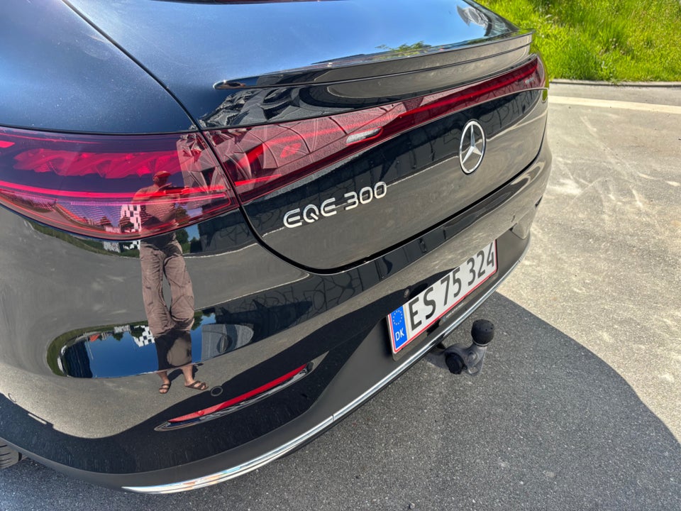 Mercedes EQE300 4d