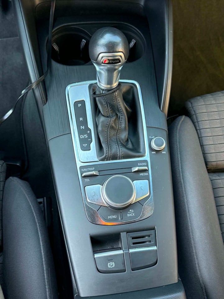 Audi A3 35 TFSi S-line Sportback S-tr. 5d