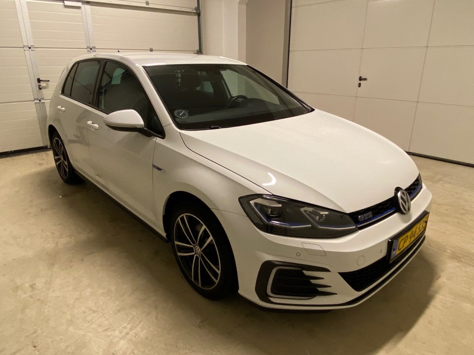 VW Golf VII 1,4 GTE DSG Van 5d