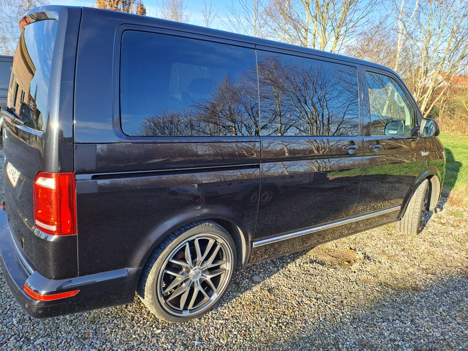 VW Multivan 2,0 TDi 204 Highline DSG kort