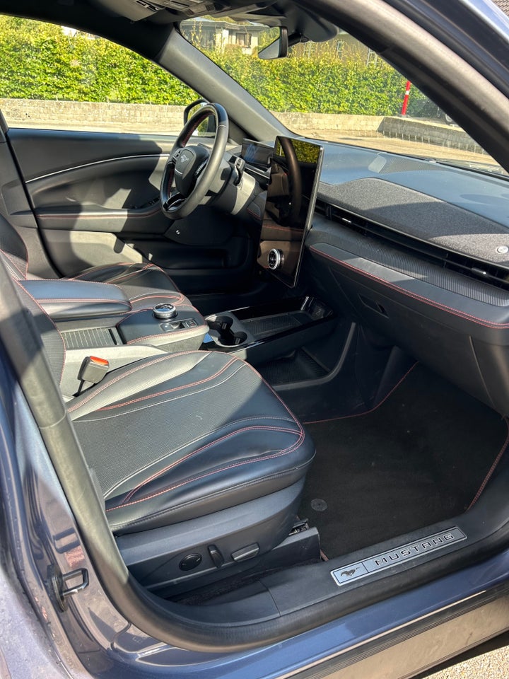 Ford Mustang Mach-E 91 Extended Range AWD 5d