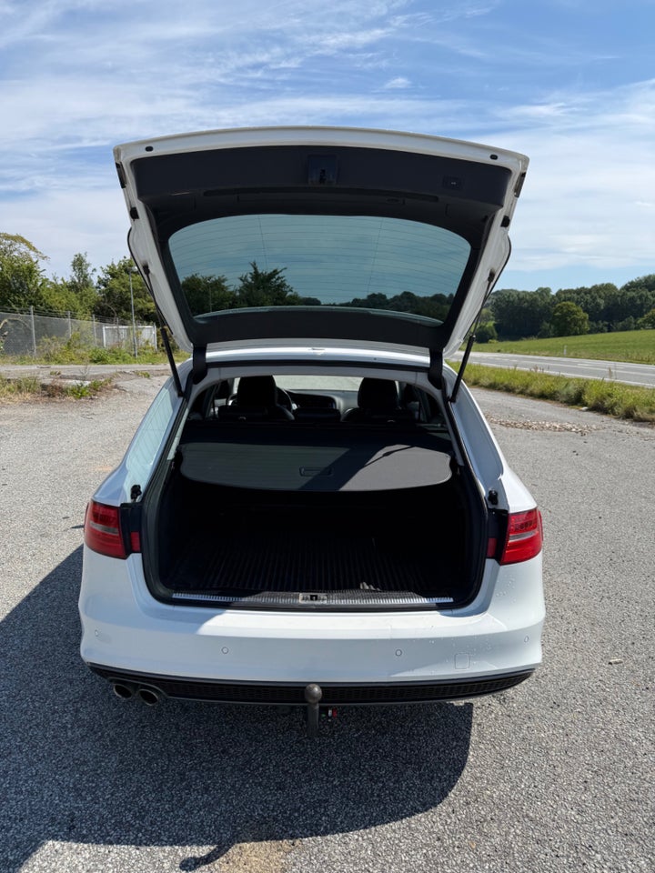 Audi A4 2,0 TDi 190 S-line Avant S-tr. 5d