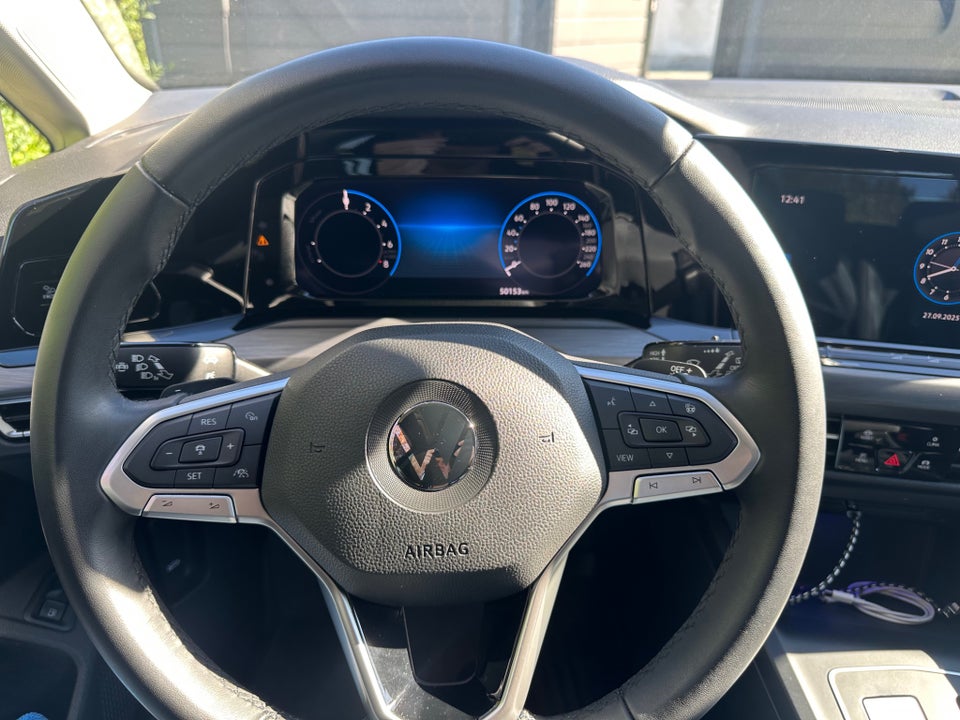 VW Golf VIII 1,4 eHybrid DSG 5d