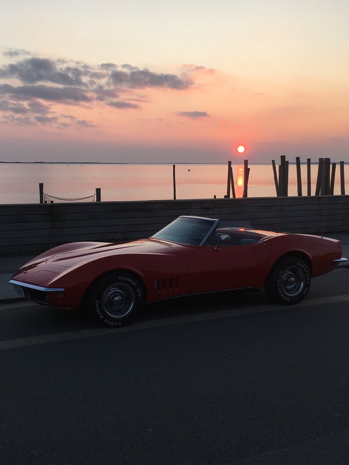 Chevrolet Corvette Convertible 2d