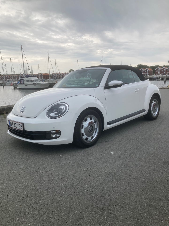 VW The Beetle 1,2 TSi 105 Design Cabriolet 2d