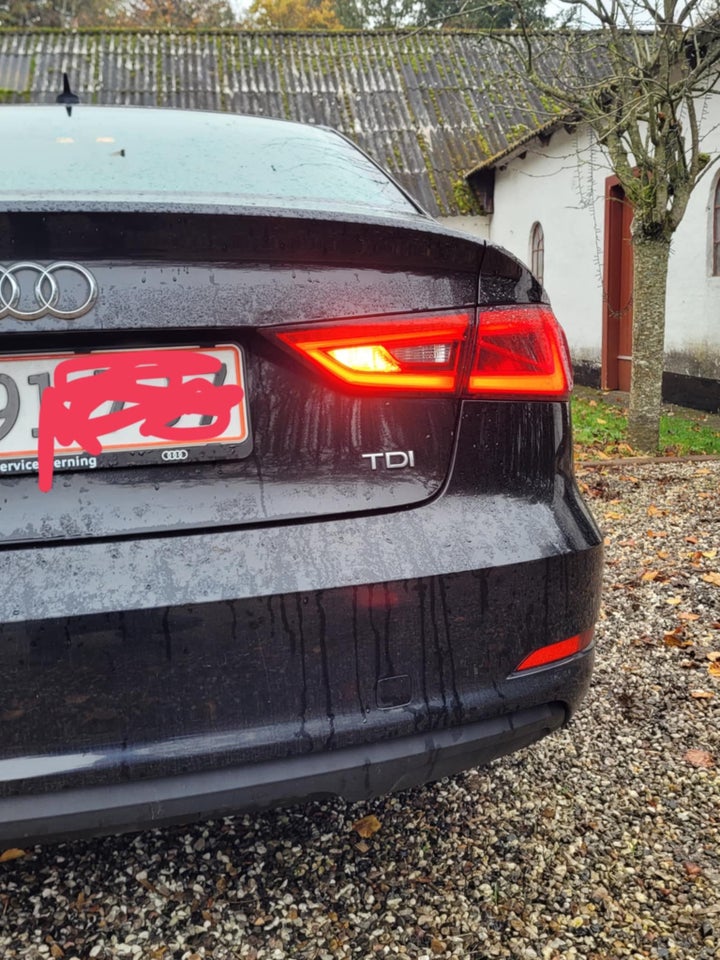 Audi A3 1,6 TDi 110 Ambition 4d