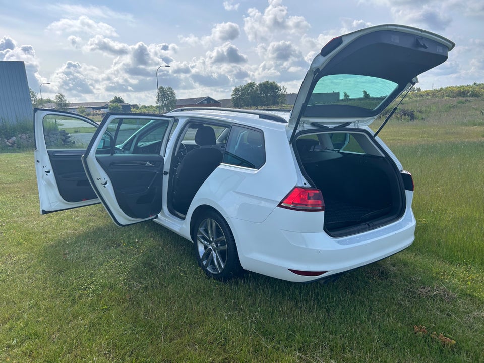 VW Golf VII 2,0 TDi 150 Highline Variant BMT 5d