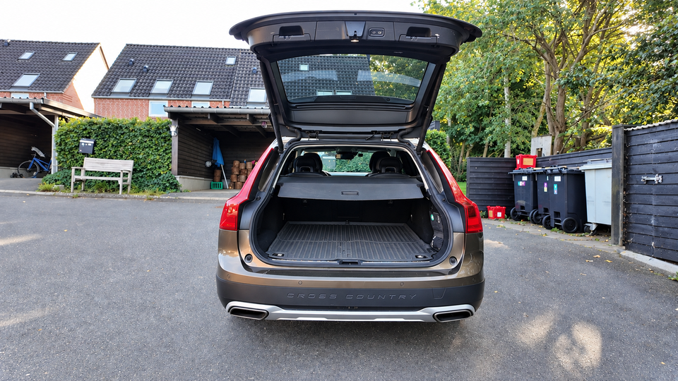 Volvo V90 CC 2,0 D4 190 aut. AWD 5d